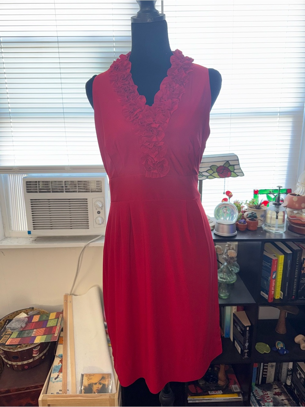 Just… Taylor Red Sleeveless Ruffle-Trim V-Neck Midi Dress